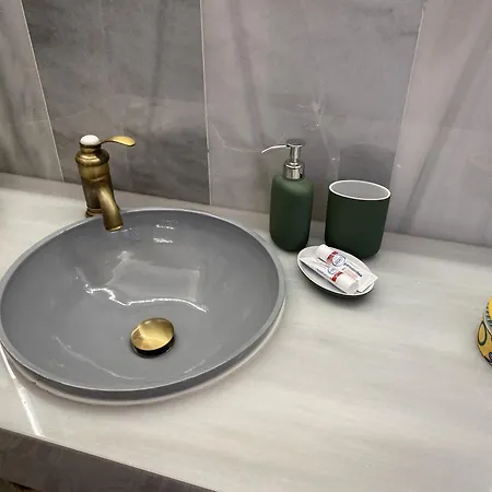 Jema Bajondillo Junto A La Playa Torremolinos