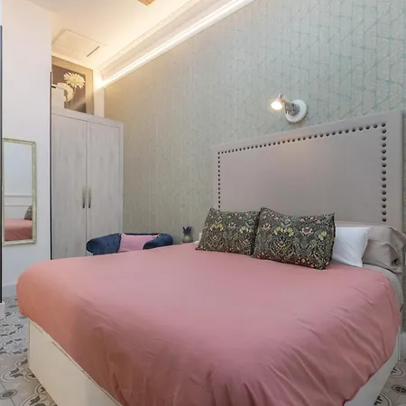 Jema Bajondillo Junto A La Playa