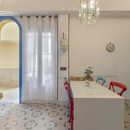 Jema Bajondillo Junto A La Playa Τορρεμολίνος